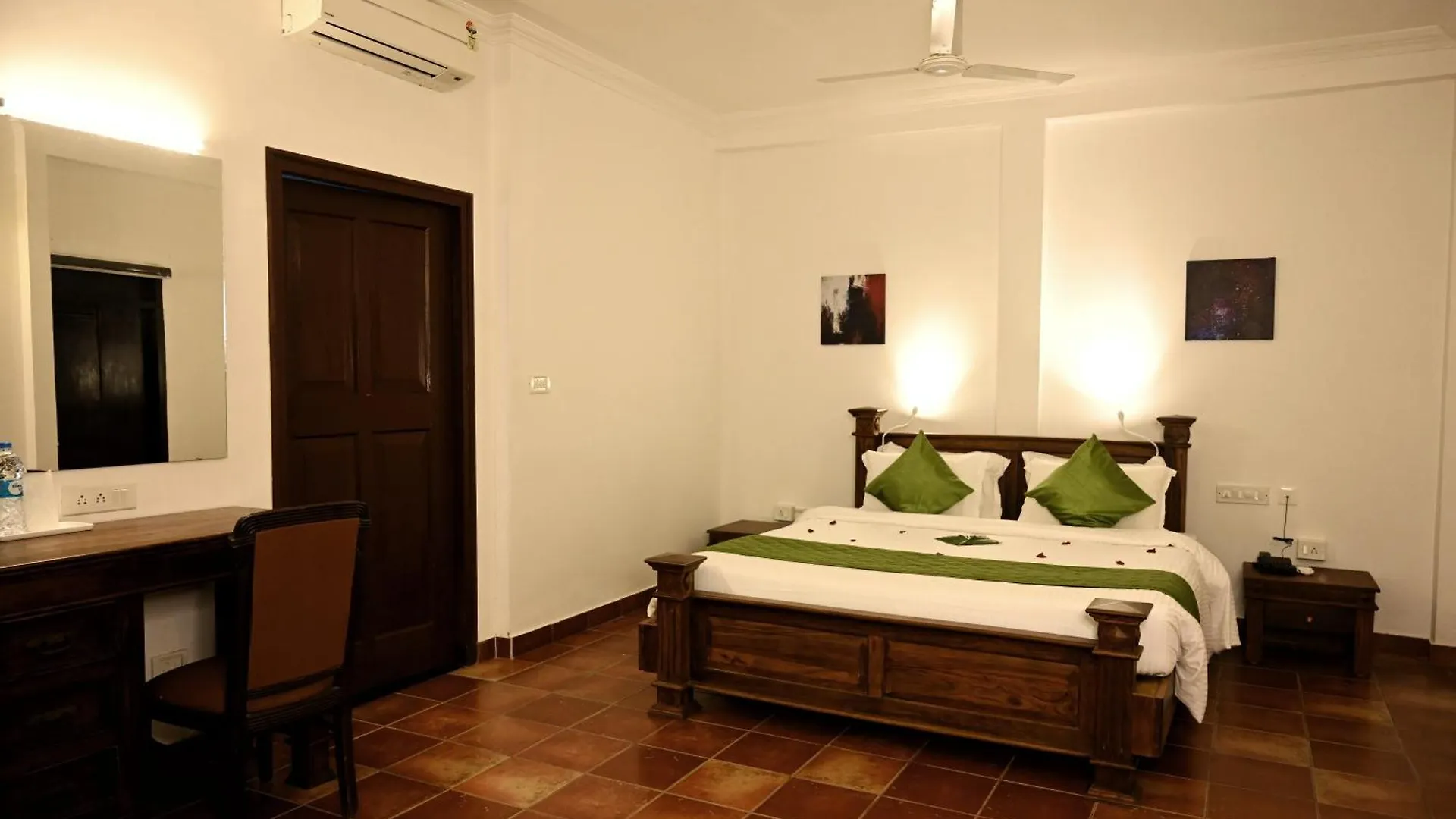 Marari Beach Palace Mararikulam Resort