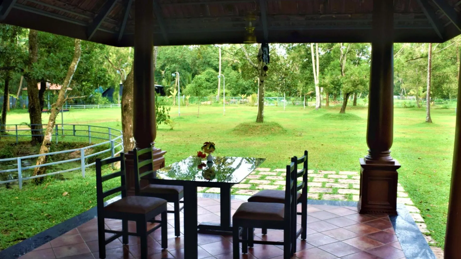 Marari Beach Palace Mararikulam Inde